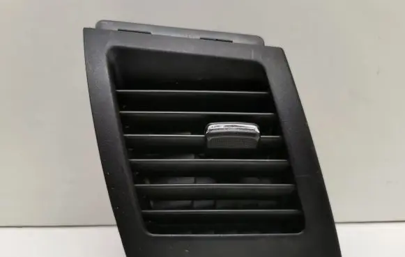 Mitsubishi Lancer X Dashboard side air vent grill/cover trim SPC02220 3H41