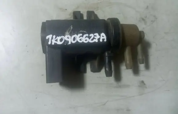 Skoda Octavia Mk2 (1Z) Vacuum valve 1K0906627A