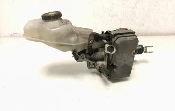 Toyota Prius (XW50) Master brake cylinder 4721047100
