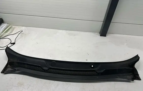 Wiper trim