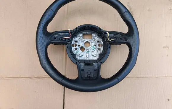 Audi A1 Steering wheel 611013700 6110138 6164287