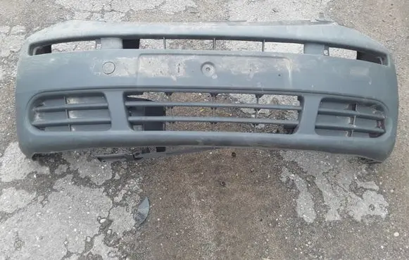 Opel Vivaro Front bumper 8200011389 91165829 8200011390
