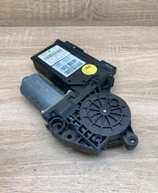 Audi A8 S8 D3 4E Rear door window regulator motor 4E0959801C 4E0910802A