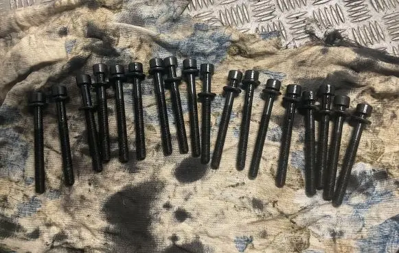 Nissan Navara D22 Cylinder head bolts 