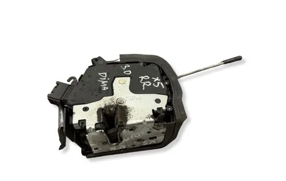 BMW X5 E53 Rear door lock 8402602