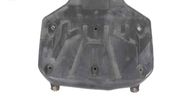 Center/middle under tray cover