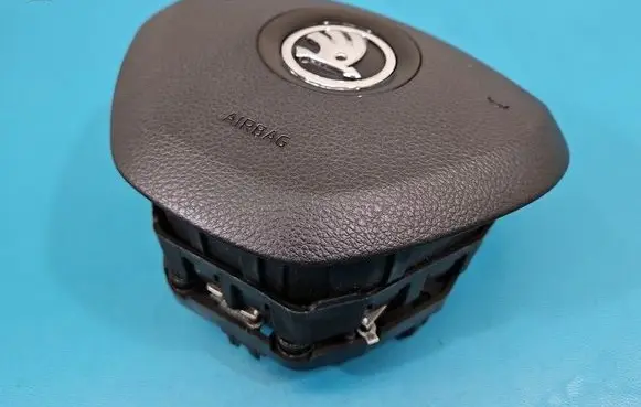Skoda Octavia Mk3 (5E) Steering wheel airbag 5E0880201B IMPRK1587992