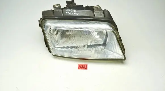 Audi A4 S4 B5 8D Headlight/headlamp 8D0941004C