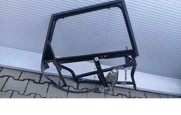 Audi A6 Allroad C5 Front door window/glass frame 
