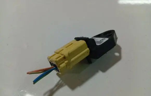Toyota Avensis T250 Airbag deployment crash/impact sensor 8983105010