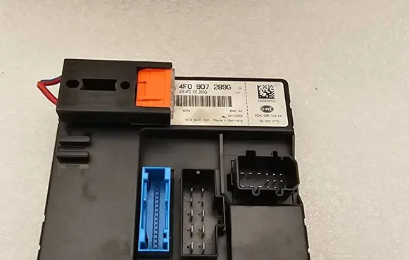 Audi A6 S6 C6 4F Light module LCM 4F0907289G 4F0910289G 5DK00876224