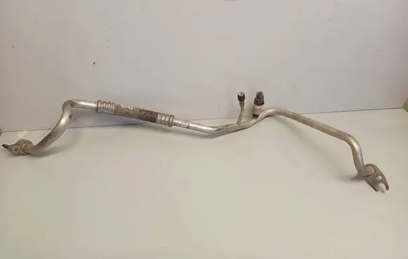 Ford Focus Air conditioning (A/C) pipe/hose 