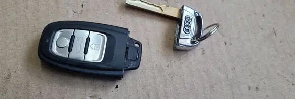 Audi A5 8T 8F Ignition key/card 8K0959754H