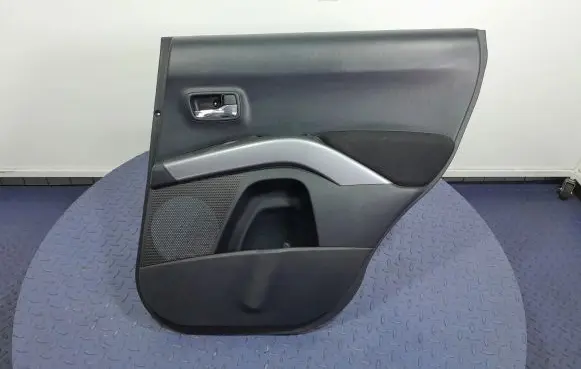 Mitsubishi Outlander Door card panel trim set 