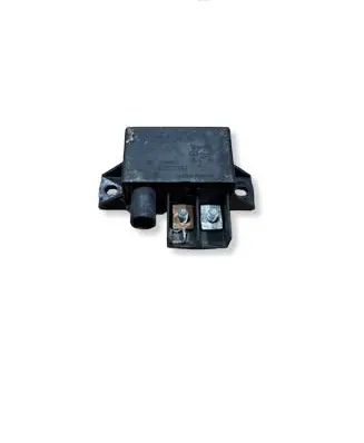 Mercedes-Benz E W211 Charging relay A0025426419 0332002167