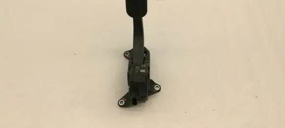 Toyota C-HR I Accelerator throttle pedal 78110F4020