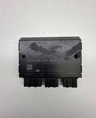 Audi A6 S6 C6 4F Tow bar trailer control unit/module 4F0907383C 5DS00953141