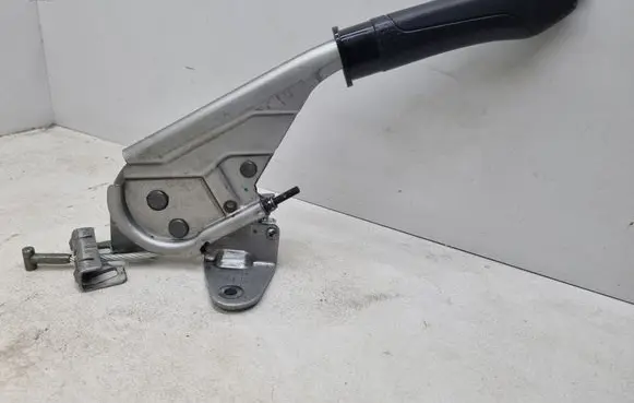 Dacia Spring Handbrake/parking brake lever assembly 360102672R 04070103001