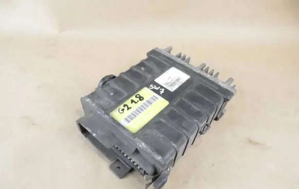 Volkswagen Golf II Engine control unit/module 443907403D