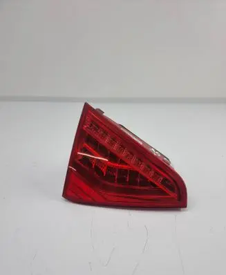 Tailgate rear/tail lights