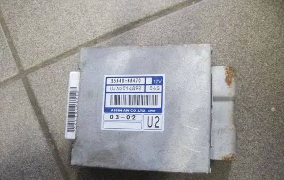 Hyundai Terracan Gearbox control unit/module 954404A470