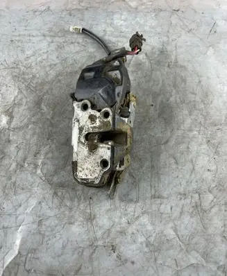 Toyota Land Cruiser (HDJ90) Front door lock