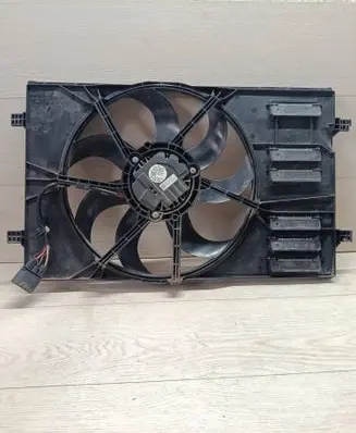 Volkswagen Golf VII Electric radiator cooling fan 5Q0959455AQ 0488020245 5Q0121203CD