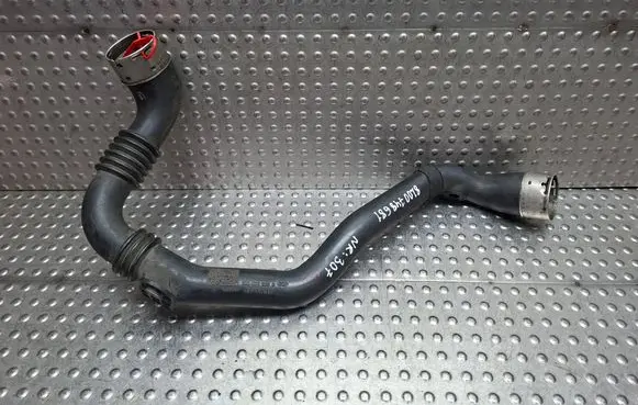 Renault Clio III Intercooler hose/pipe S27624307 8200748681