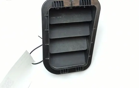 KIA Niro Quarter panel pressure vent 