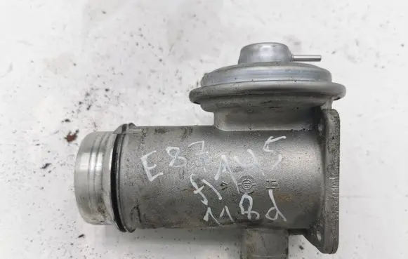 BMW 1 E81 E87 EGR valve 7804381
