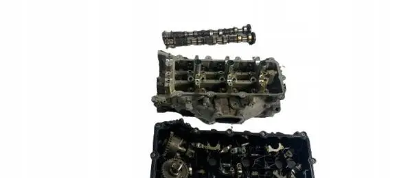 Jeep Cherokee Engine head 05184445AJ