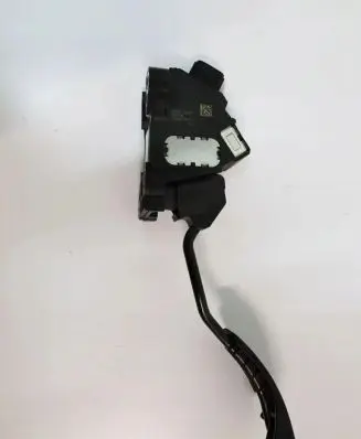 Toyota Avensis T270 Accelerator pedal position sensor 