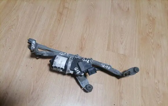 Renault Megane II Front wiper linkage and motor