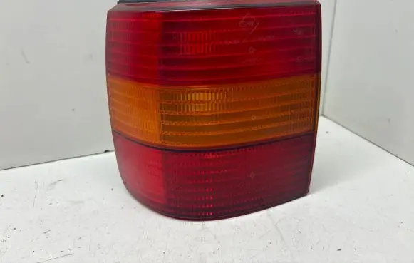 Volkswagen PASSAT B4 Rear/tail lights 3A9945111