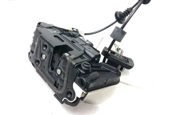 Skoda Octavia Mk3 (5E) Rear door lock 5E0839016