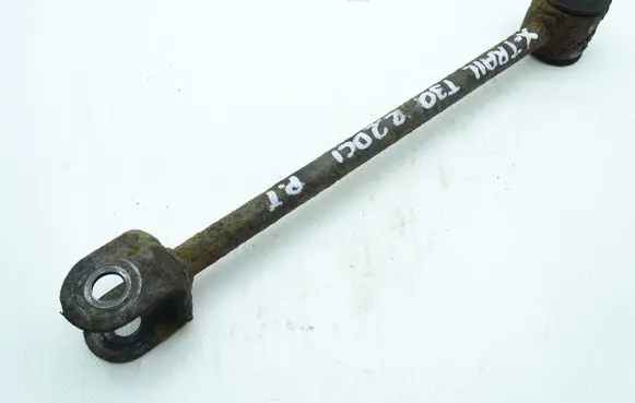Nissan X-Trail T30 Front control arm NISSAN_X-TRAIL_T30_WAHACZ_DRĄŻEK_TYŁ