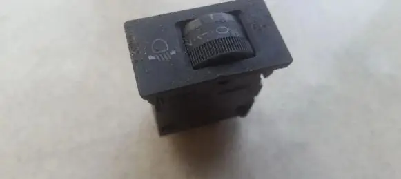 Toyota RAV 4 (XA20) Headlight level height control switch