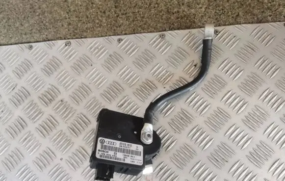 Audi A6 Allroad C6 Power management control unit 4F0915181B