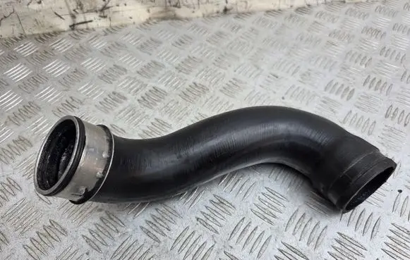 Intercooler hose/pipe