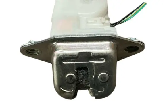 Subaru Forester SH Tailgate/trunk/boot lock/catch/latch 