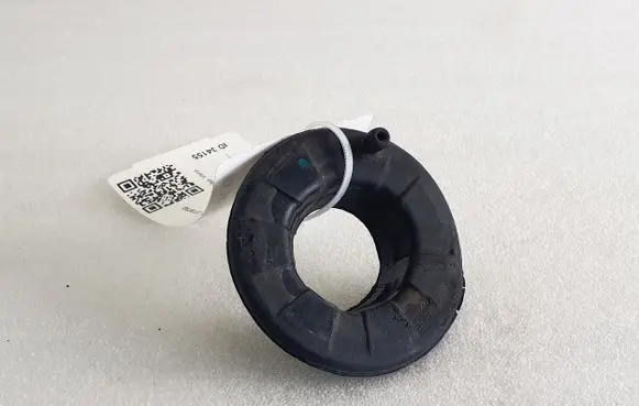 Dacia Spring Rear coil spring rubber mount 550549275R