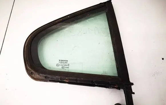 Volvo S60 Rear vent window glass 30674363