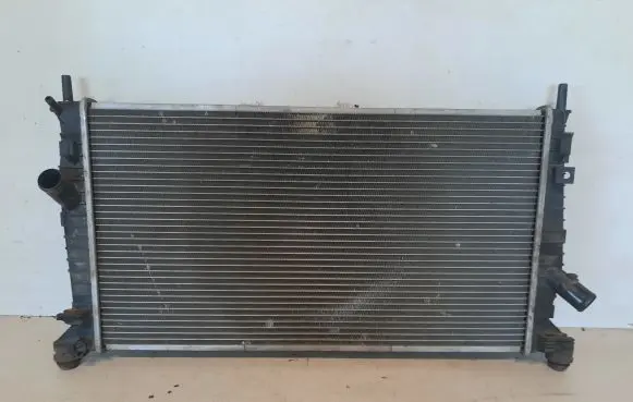 Ford Focus C-MAX Coolant radiator