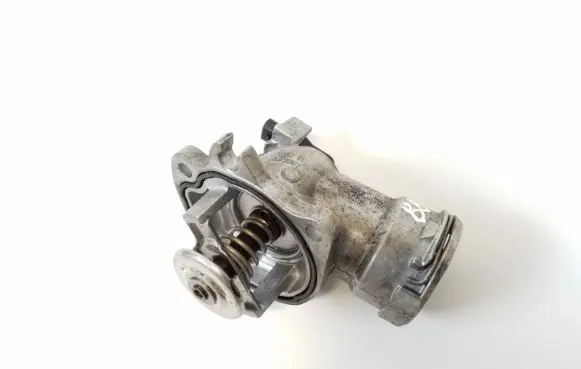 Mercedes-Benz CLS C218 X218 Thermostat A6422002215