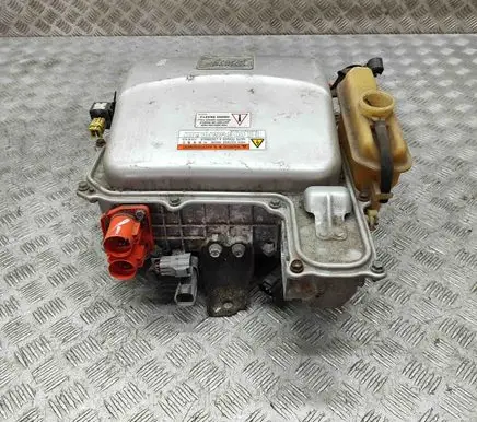 Toyota Prius (XW20) Voltage converter inverter G920047100