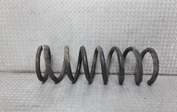 Lexus IS 220D-250-350 Rear coil spring