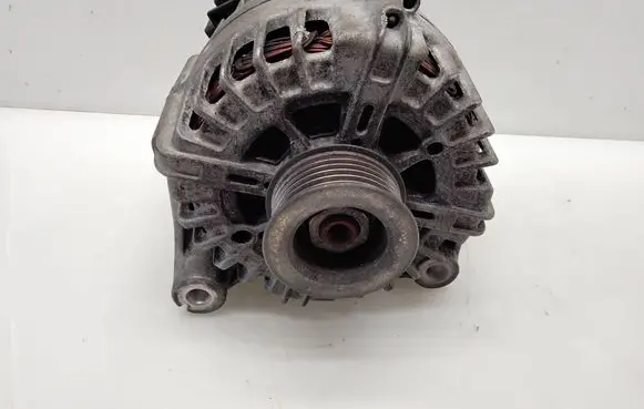 BMW 1 E81 E87 Generator/alternator 7802261 FG18S019 2543461B