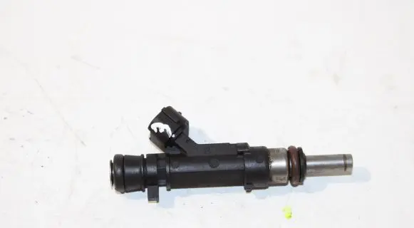 Audi A6 S6 C6 4F Fuel injector 06E133551 0280158053
