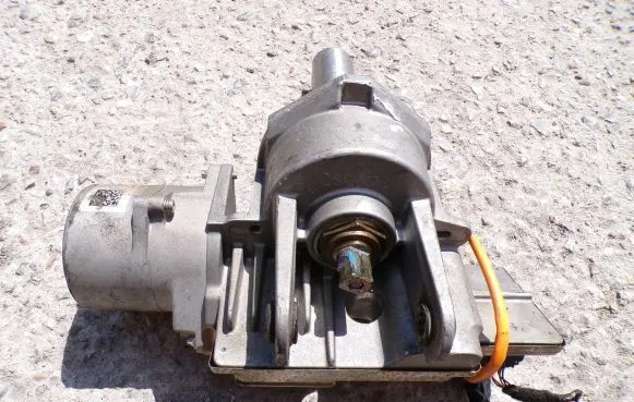 Fiat Grande Punto Steering wheel axle 55704059