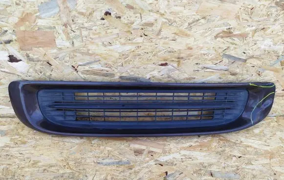 Mini One - Cooper Clubman R55 Front bumper upper radiator grill ddddd